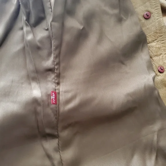 Vintage Levi's Red Tab Distressed Leather Long Coat - Picture 5 of 5